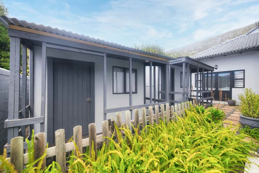 4 Bedroom Property for Sale in Hermanus Heights Western Cape